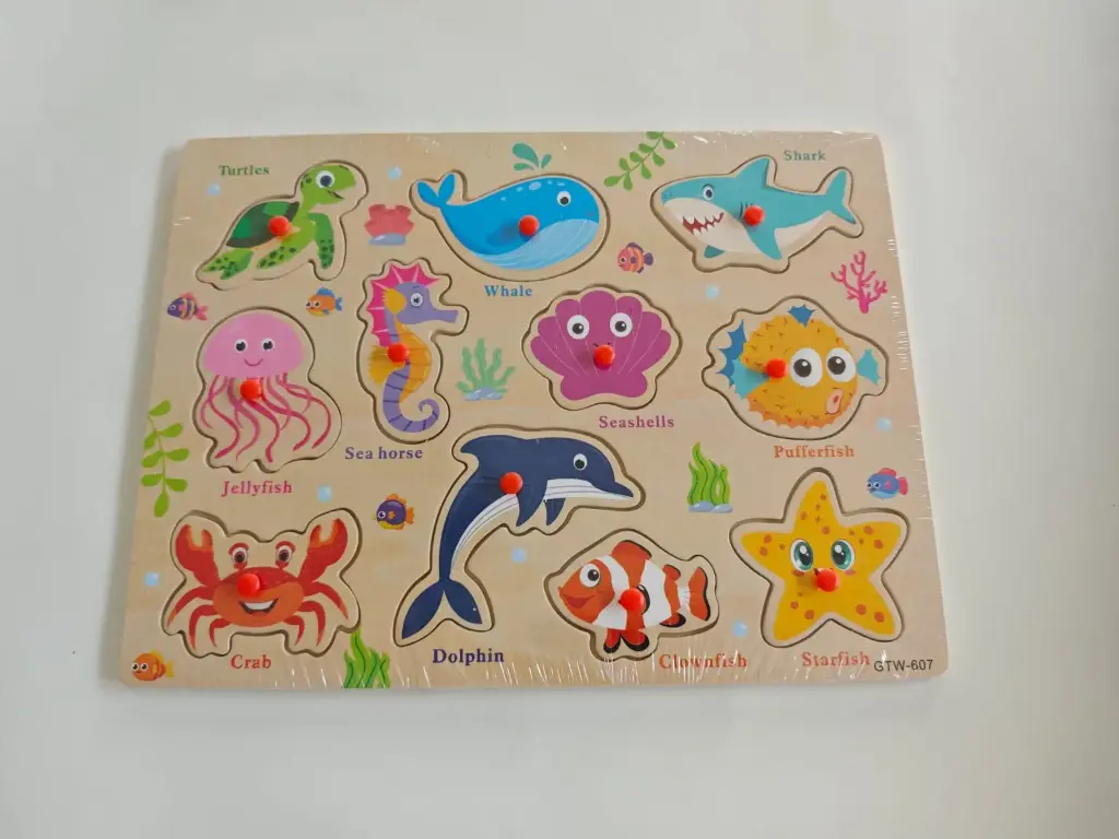 The Kiddie Concept Wooden Peg Puzzle - Ocean